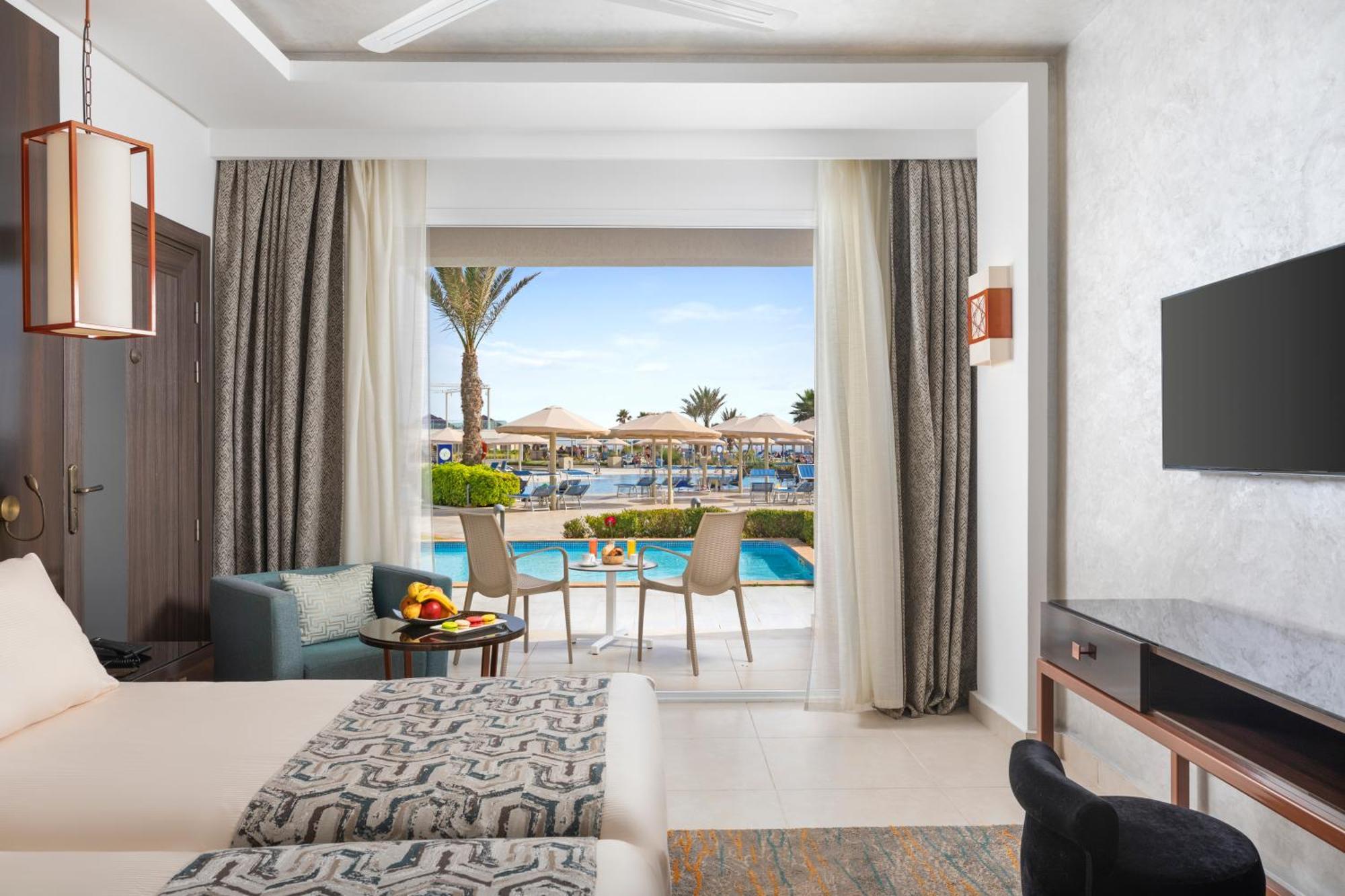 Pickalbatros White Beach Taghazout (Adults Only) Exterior photo A room at the Hilton Sharm El Sheikh